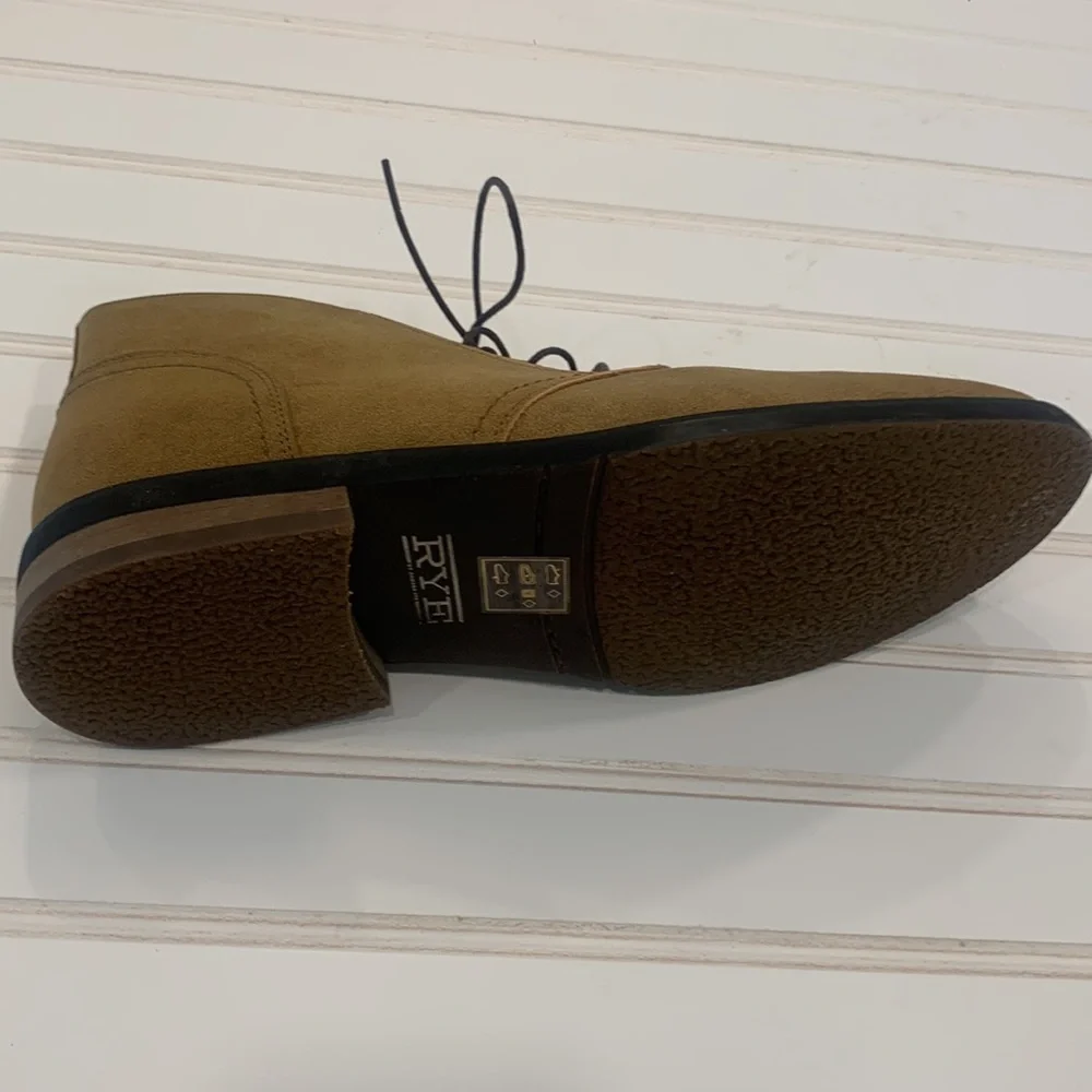 Hawker Rye Suede Chucca Boots size 11.5‎